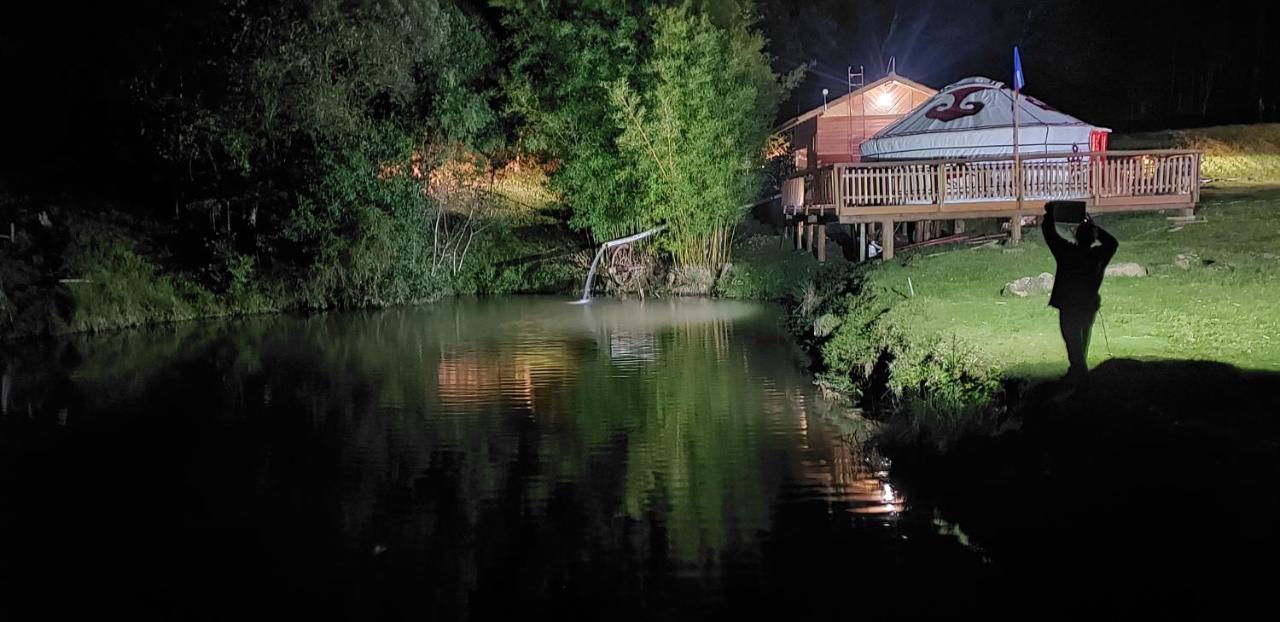 Casa Campo Yurt 3 Aconchego Tenda Mongolica Wifi ウルビシ エクステリア 写真